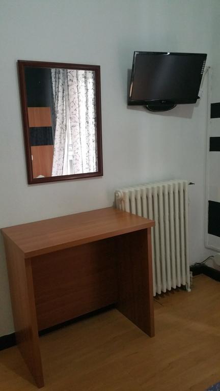 Hostal Lima Вальядолид Экстерьер фото